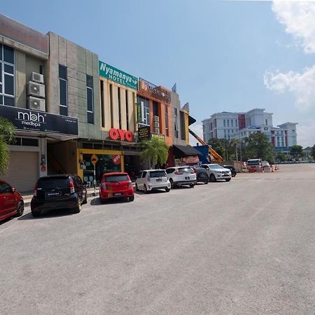 Oyo 89981 Nyamanya Hotel Kuantan Dış mekan fotoğraf