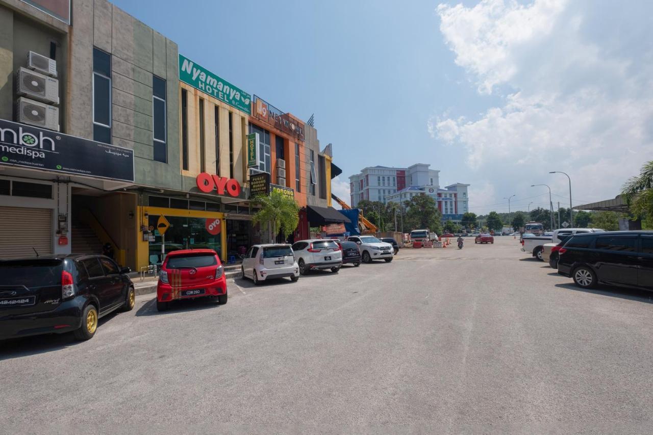 Oyo 89981 Nyamanya Hotel Kuantan Dış mekan fotoğraf