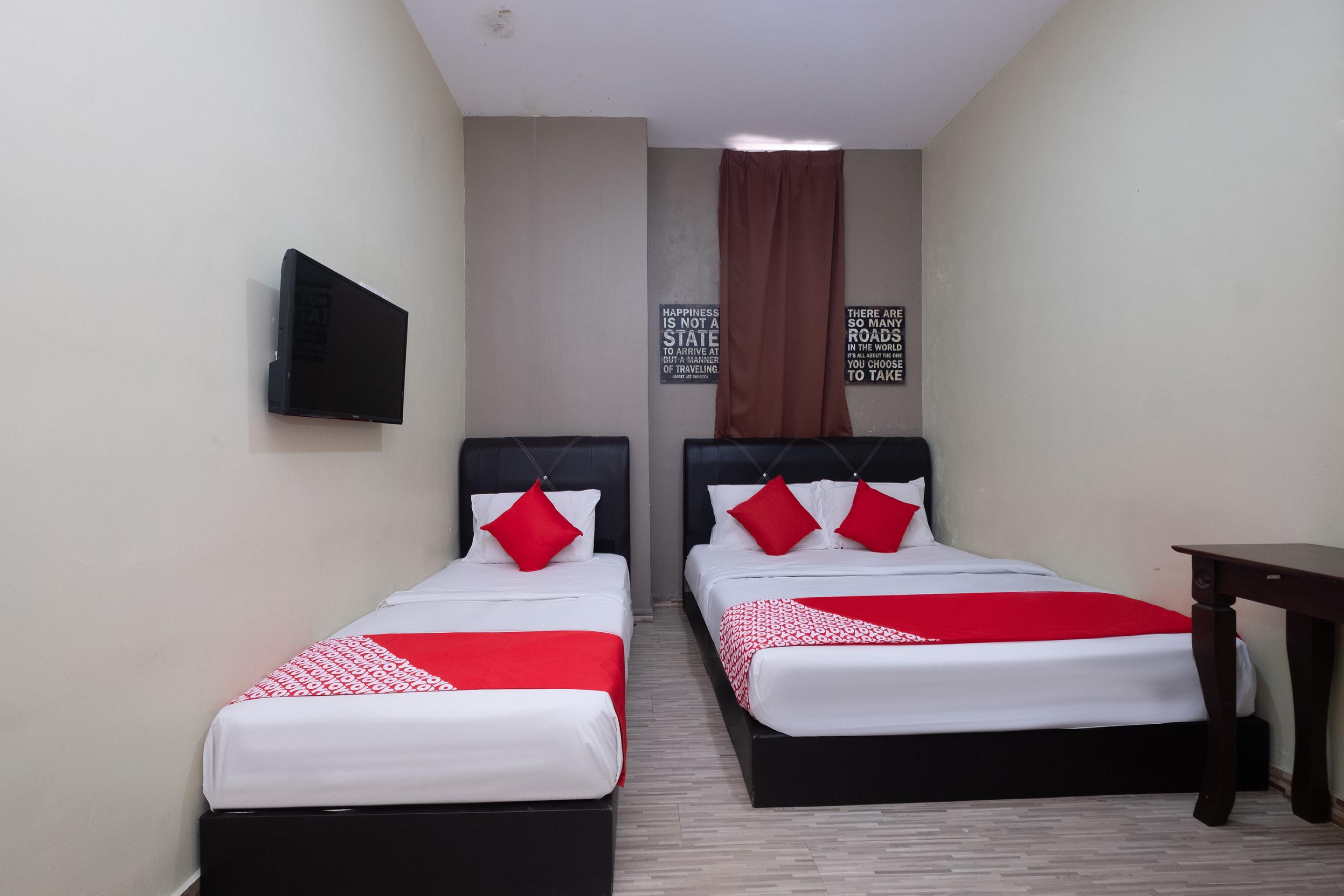 Oyo 89981 Nyamanya Hotel Kuantan Dış mekan fotoğraf