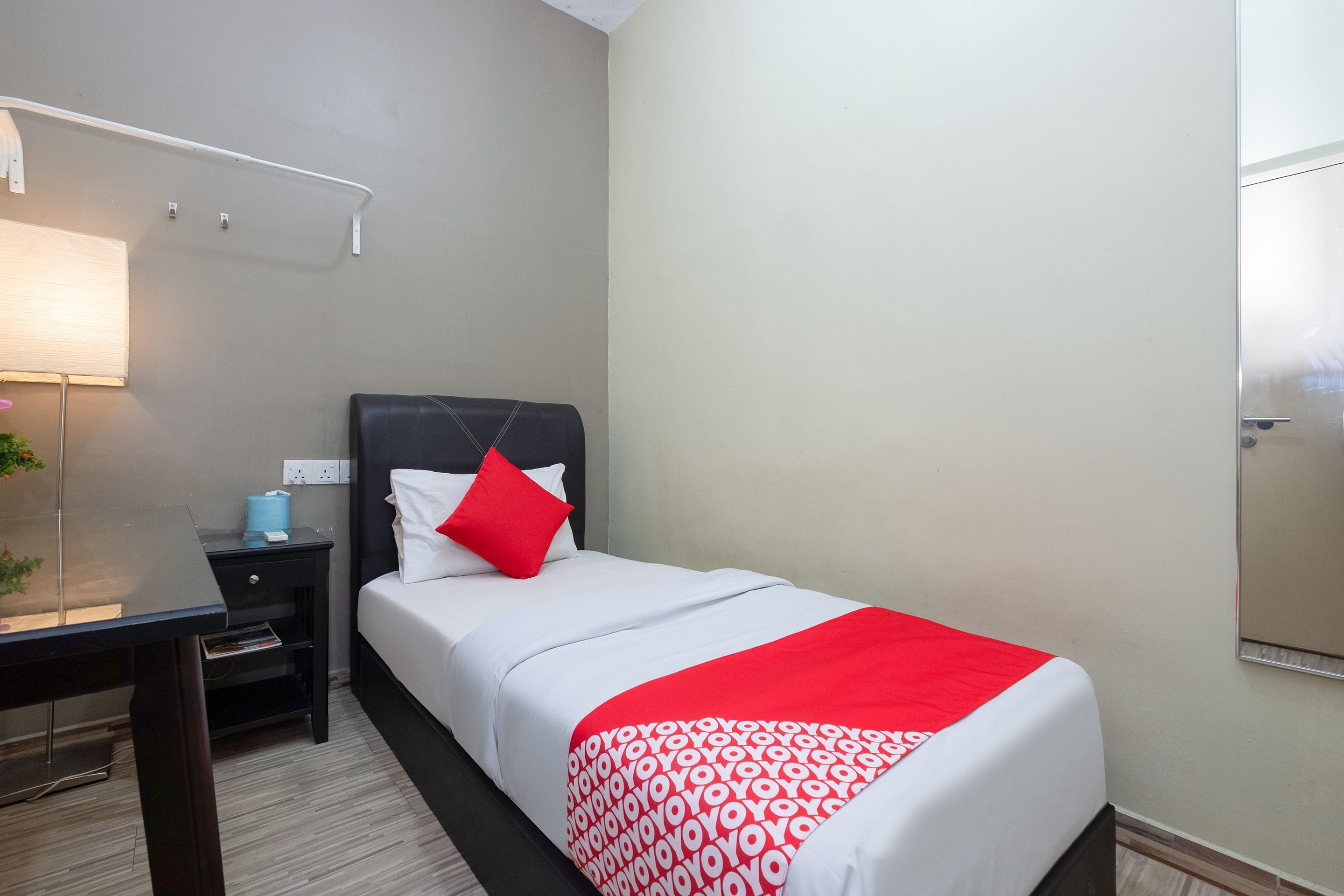Oyo 89981 Nyamanya Hotel Kuantan Dış mekan fotoğraf