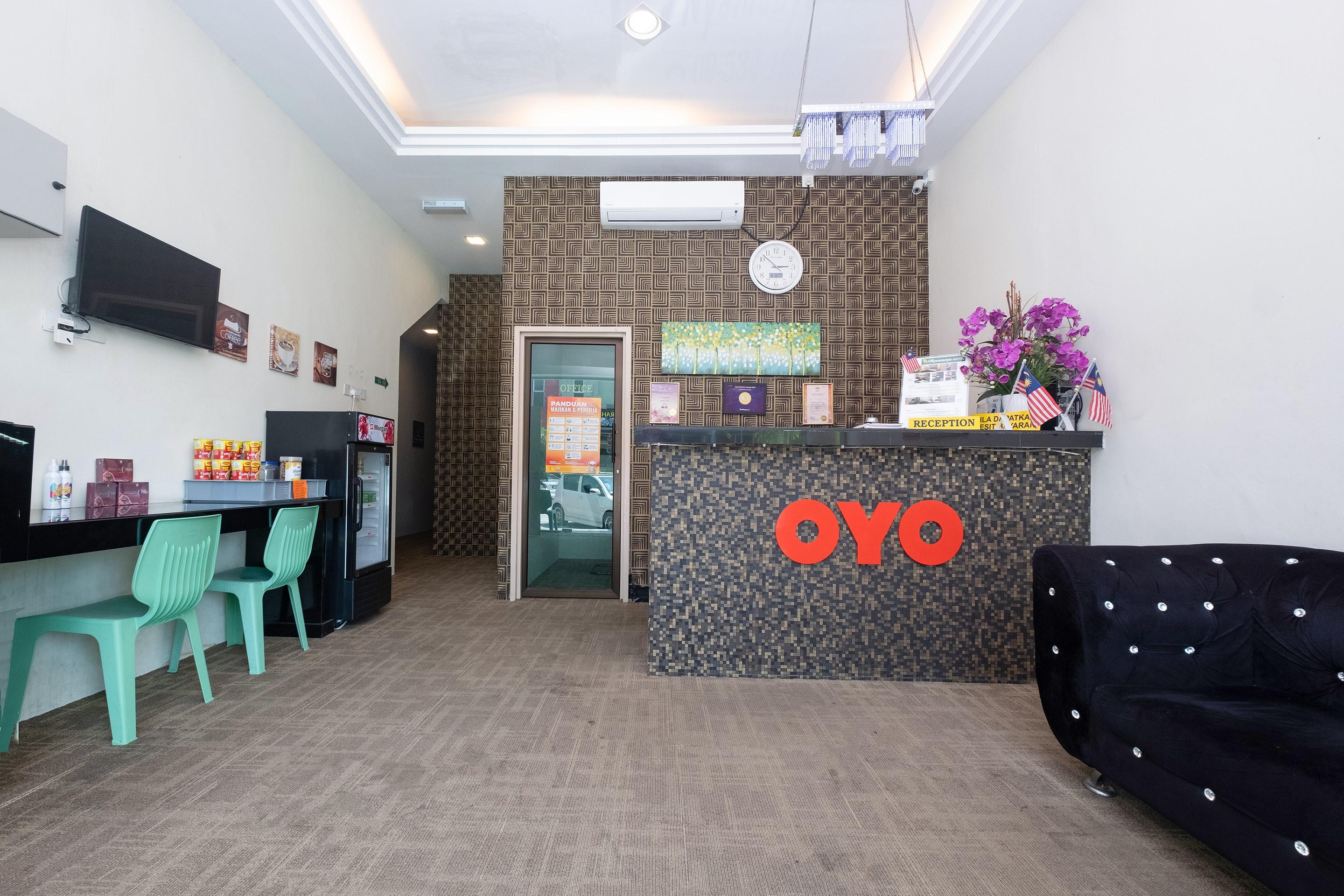 Oyo 89981 Nyamanya Hotel Kuantan Dış mekan fotoğraf