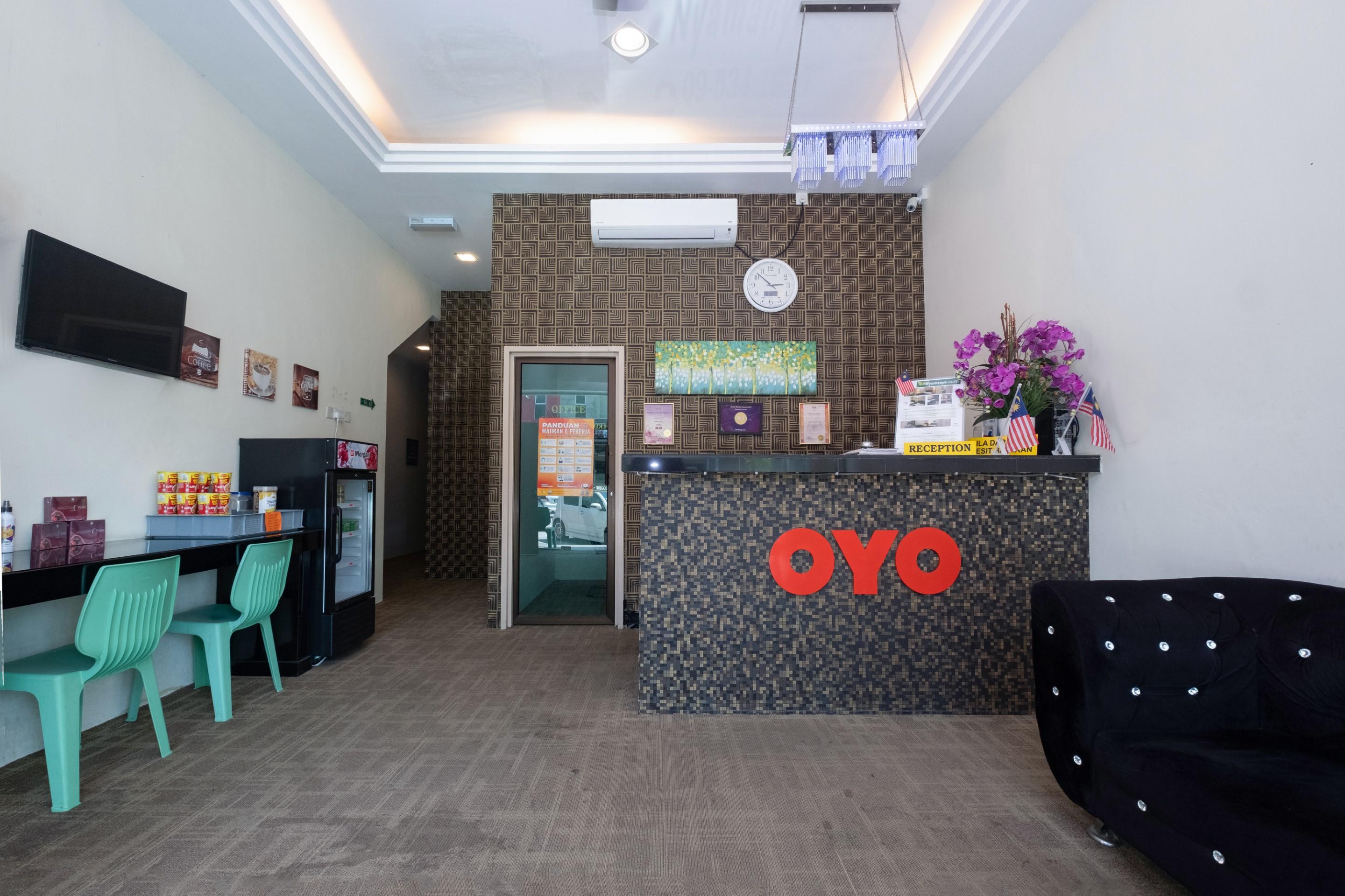 Oyo 89981 Nyamanya Hotel Kuantan Dış mekan fotoğraf